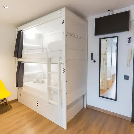 Vandrarhem Airhostel Barcelona Airport 24h El Prat de Llobregat