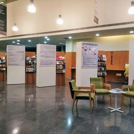 Airhostel Barcelona Airport 24h El Prat de Llobregat
