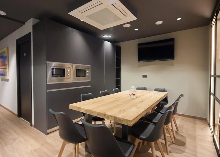 Airhostel Barcelona Airport 24h Hostel