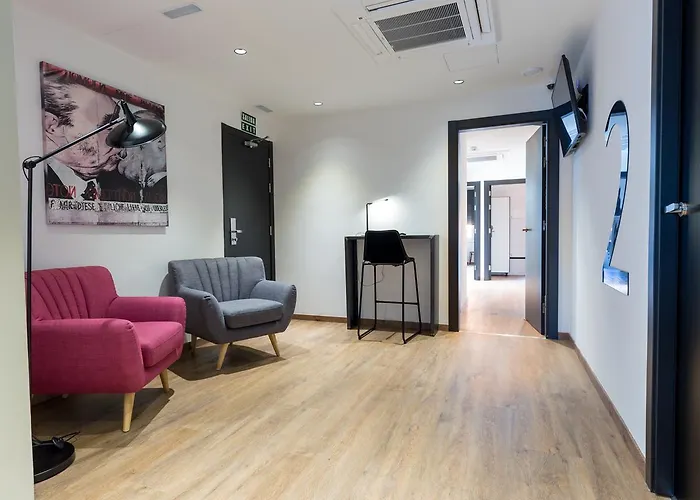 Hostel Airhostel Barcelona Airport 24h El Prat de Llobregat